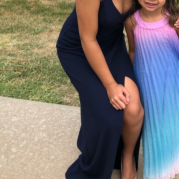 Long Navy dress with slit on the left side - Picture 5 of 7